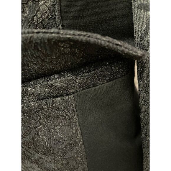 Chico’s Women Black Lace / Ponte Knit One Button Cropped Blazer Size 0 - Picture 9 of 12